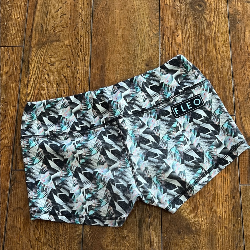 Fleo Leaf Patterned Shorts in Black and Green